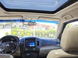 Mitsubishi Pajero-8