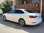 Volkswagen Jetta-14