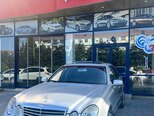 Mercedes E 240-3