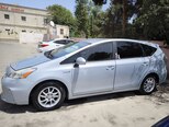 Toyota Prius V-9