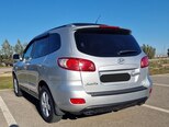 Hyundai Santa Fe-12