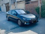 Hyundai Elantra-9