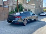 Hyundai Elantra-8