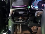 BMW 530e-12