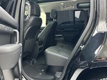 Land Rover Defender-4