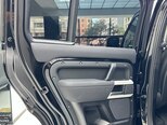 Land Rover Defender-5