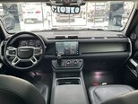 Land Rover Defender-10