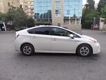 Toyota Prius-2