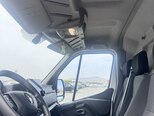Renault Master-8