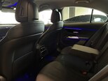 Mercedes E 300 e-9