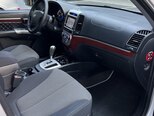 Hyundai Santa Fe-13