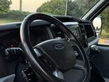 Ford Transit-14