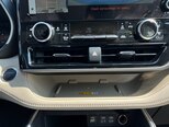 Toyota Highlander-16