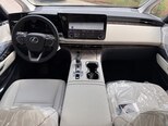 Lexus LM 350h-12