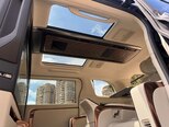 Lexus LM 350h-19