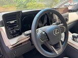 Lexus LM 350h-24