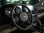 Kia Carnival-8