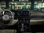 Kia Carnival-13