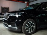 Kia Carnival-4