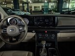 Kia Carnival-16