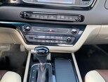Kia Carnival-13