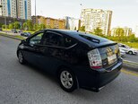 Toyota Prius-5