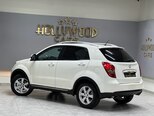Ssang Yong Korando-9