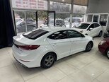 Hyundai Elantra-14