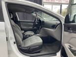 Hyundai Elantra-9