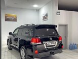 Toyota Land Cruiser-12