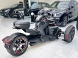 Can-Am Spyder ST-10