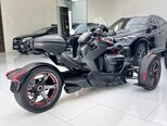 Can-Am Spyder ST-11