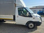 Ford Transit-11