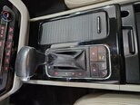 Kia Carnival-13