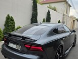 Audi RS7-7