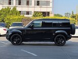 Land Rover Defender-7
