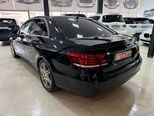 Mercedes E 220-11