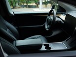 Tesla Model Y-7