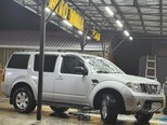 Nissan Pathfinder-1