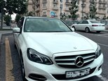 Mercedes E 220 d-1