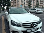 Mercedes E 220 d-9