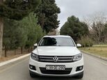 Volkswagen Tiguan-1