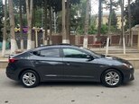 Hyundai Elantra-4