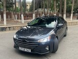 Hyundai Elantra-3