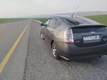 Toyota Prius-5