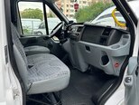 Ford Transit-8