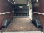 Ford Transit-13