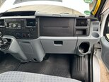 Ford Transit-16
