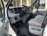 Ford Transit-17