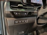 Kia Carnival-24